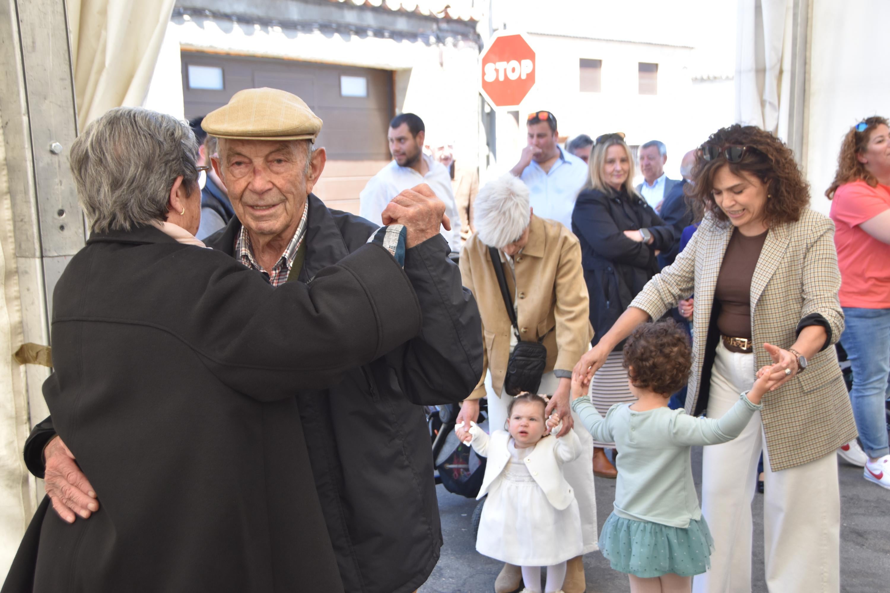 Torresmenudas cierra sus fiestas con música y devoción