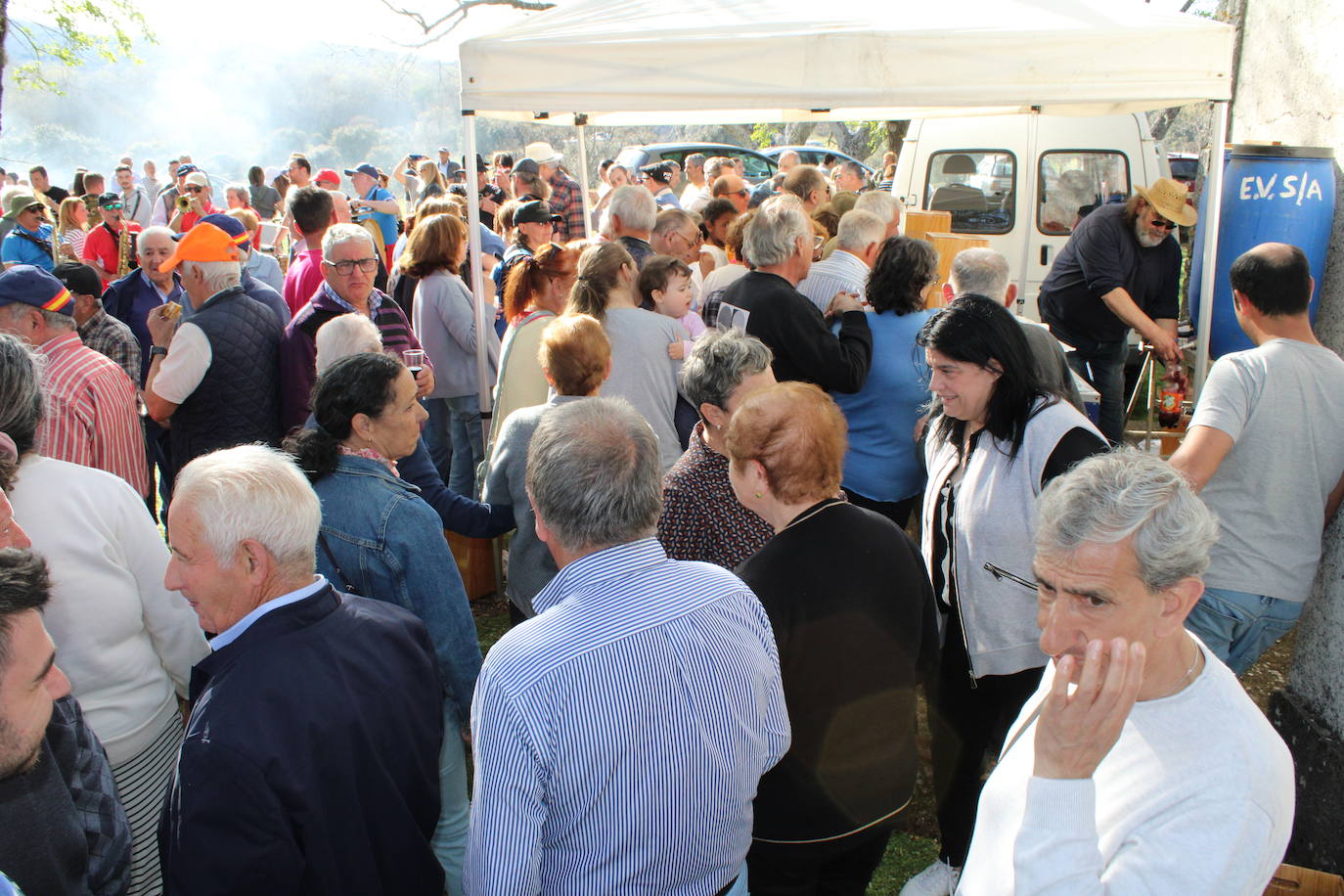 Linares de Riofrío disfruta de un intenso día en honor a la Virgen del Buen Suceso