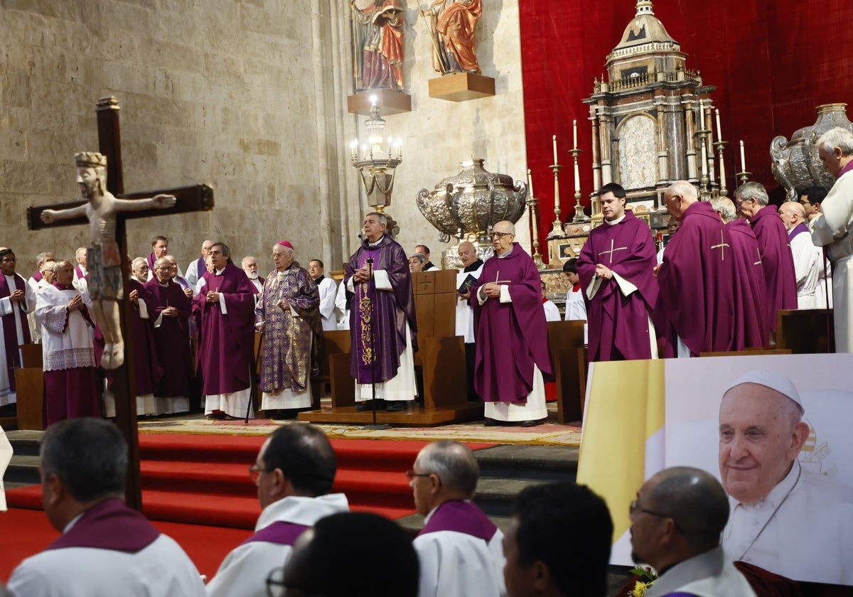 Multitudinaria despedida al papa Francisco