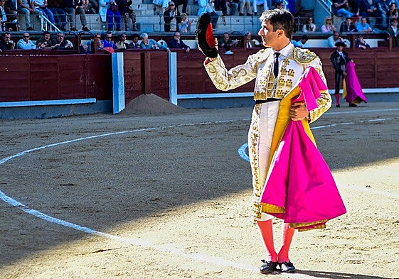 Javier Castaño recibió una ovación en la tarde de su despedida de Madrid.