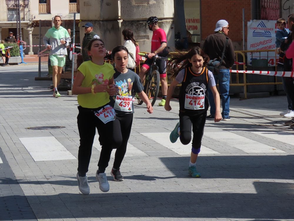 Jorge Hernandez y María José Carpio ganan la XXXI carrera &#039;Hijos, padres y abuelos&#039; de Peñaranda de Bracamonte