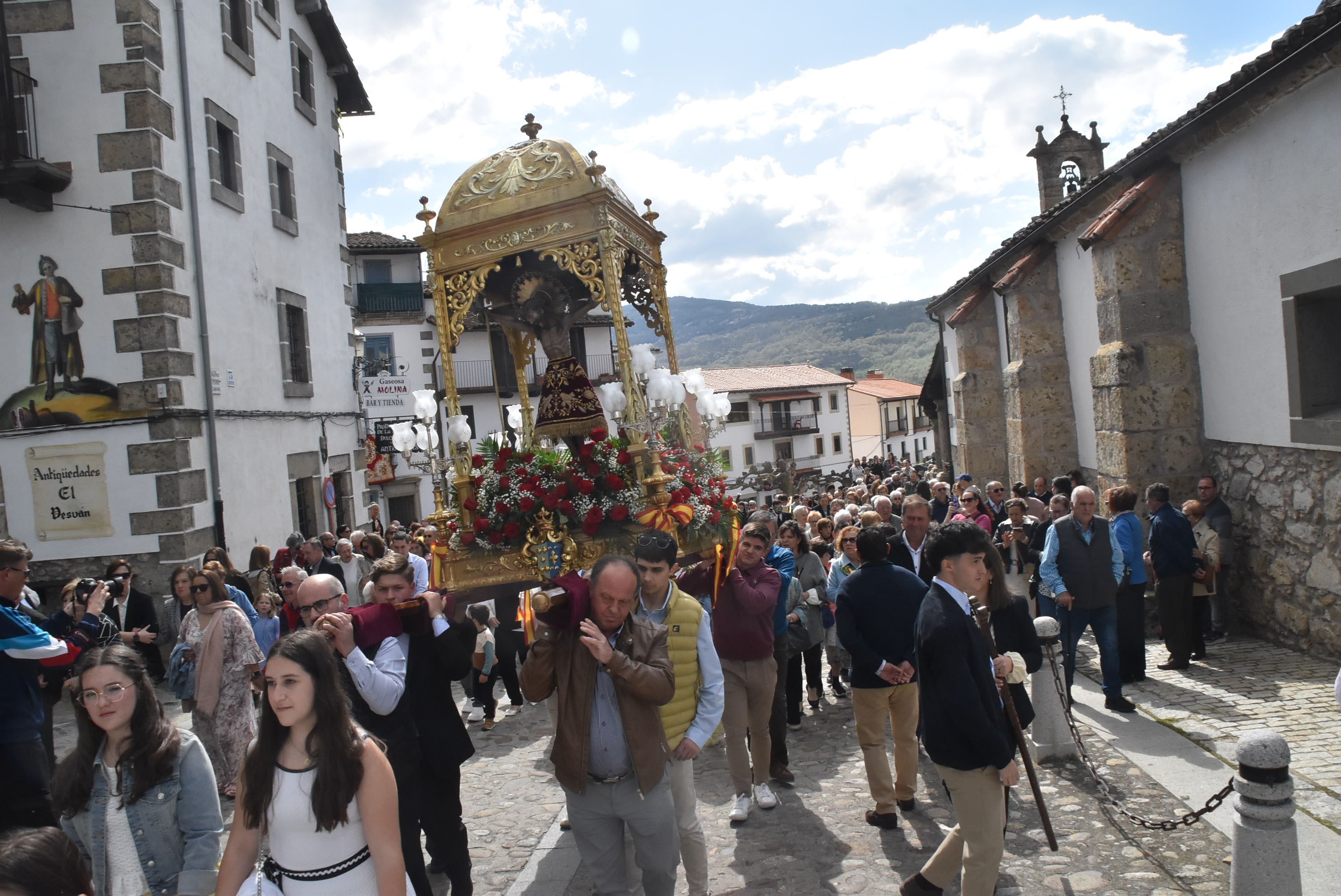 El Cristo del Refugio bendice un año más a Candelario