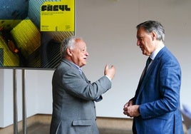 Gonzalo Santonja conversa con Carlos García Carbayo.