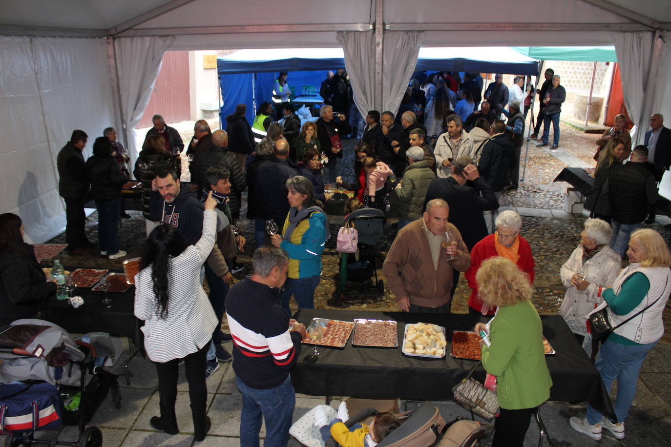 San Esteban de la Sierra abre su Feria de Enoturismo