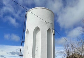 Depósito de agua en una localidad de la provincia de Salamanca.