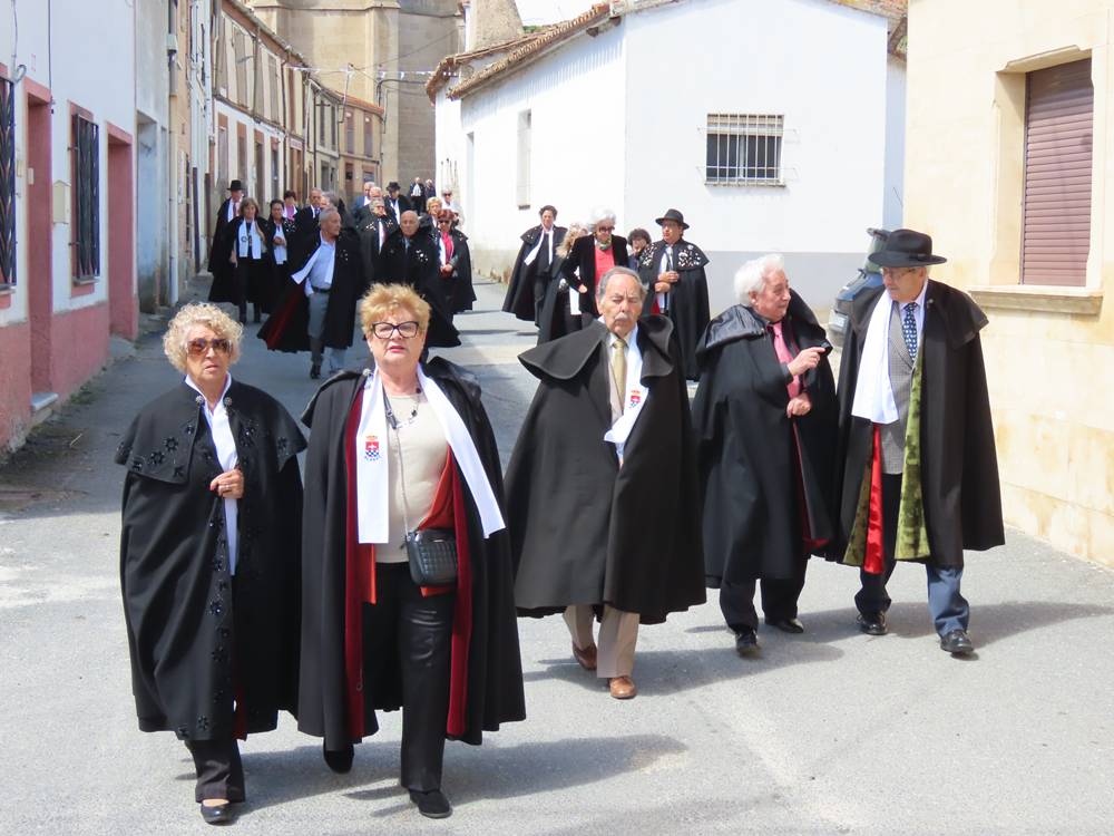 Los amigos de la capa se ponen de gala en Alaraz