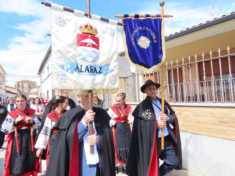 Los amigos de la capa se ponen de gala en Alaraz