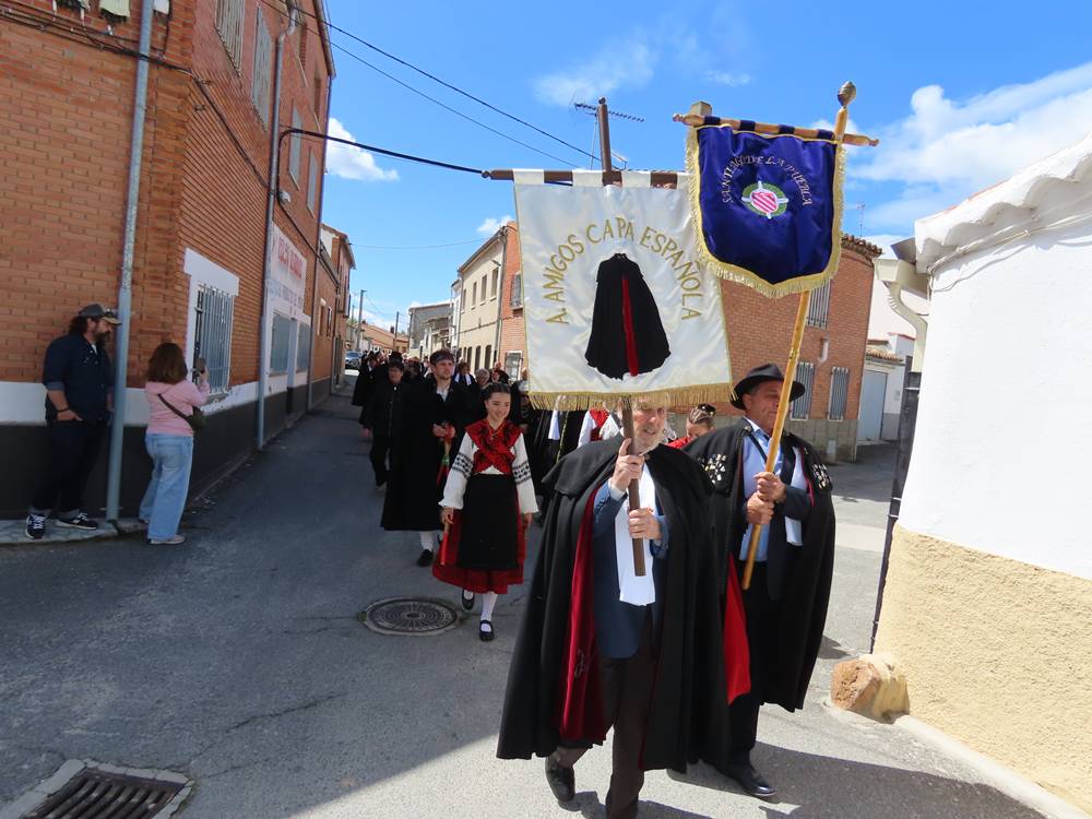 Los amigos de la capa se ponen de gala en Alaraz