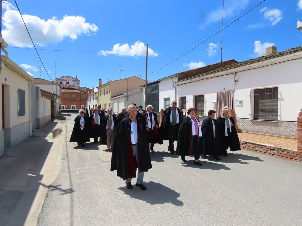Los amigos de la capa se ponen de gala en Alaraz