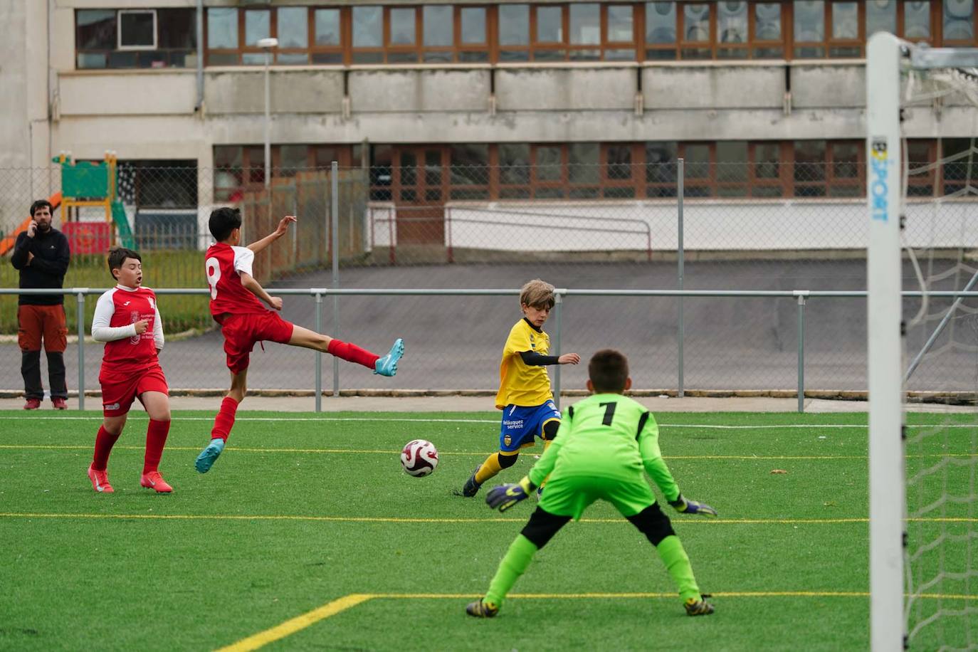 Las mejores imágenes de la jornada 25 del fútbol base
