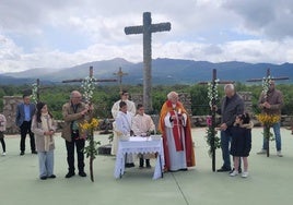 La bendición tuvo lugar en el mirador de la localidad