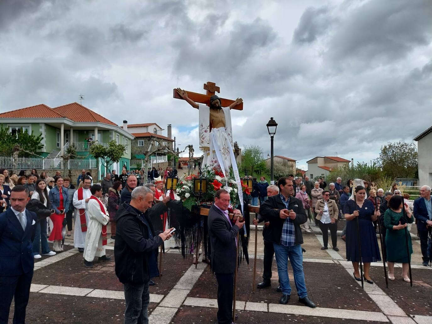 Escurial de la Sierra celebra la fiesta de la Santa Cruz