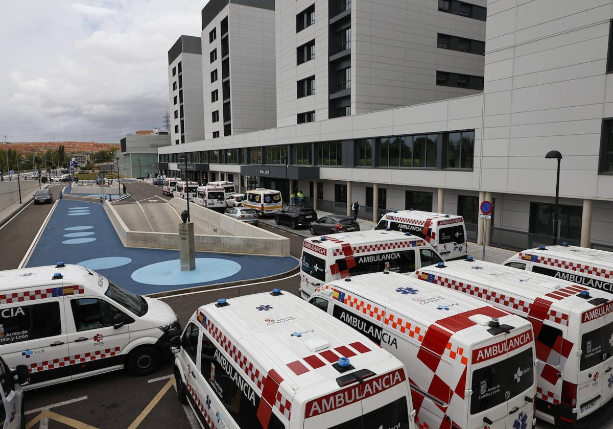 Las ambulancias denuncian el caos del apagón por no tener emisoras: «La Policía venía a decirnos dónde acudir»