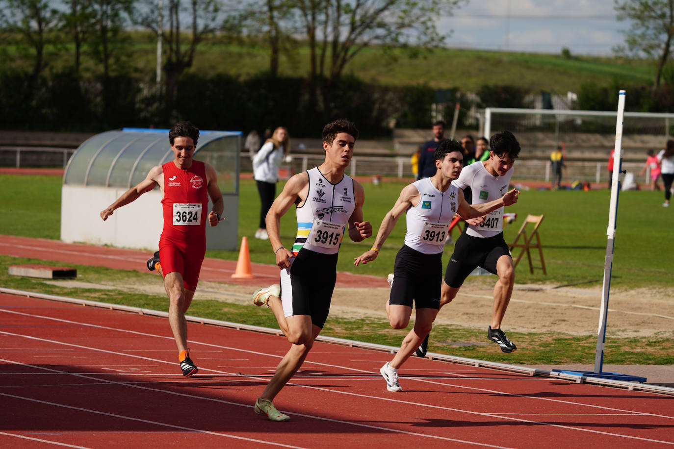 Otra tarde de gran atletismo en el Control Primavera Ayuntamiento de Salamanca