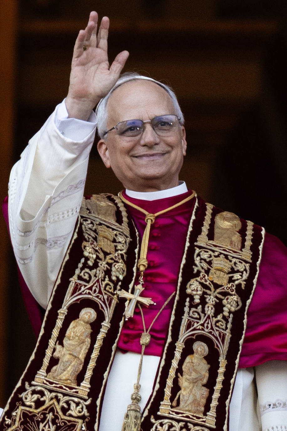 Las primeras imágenes de León XIV como papa