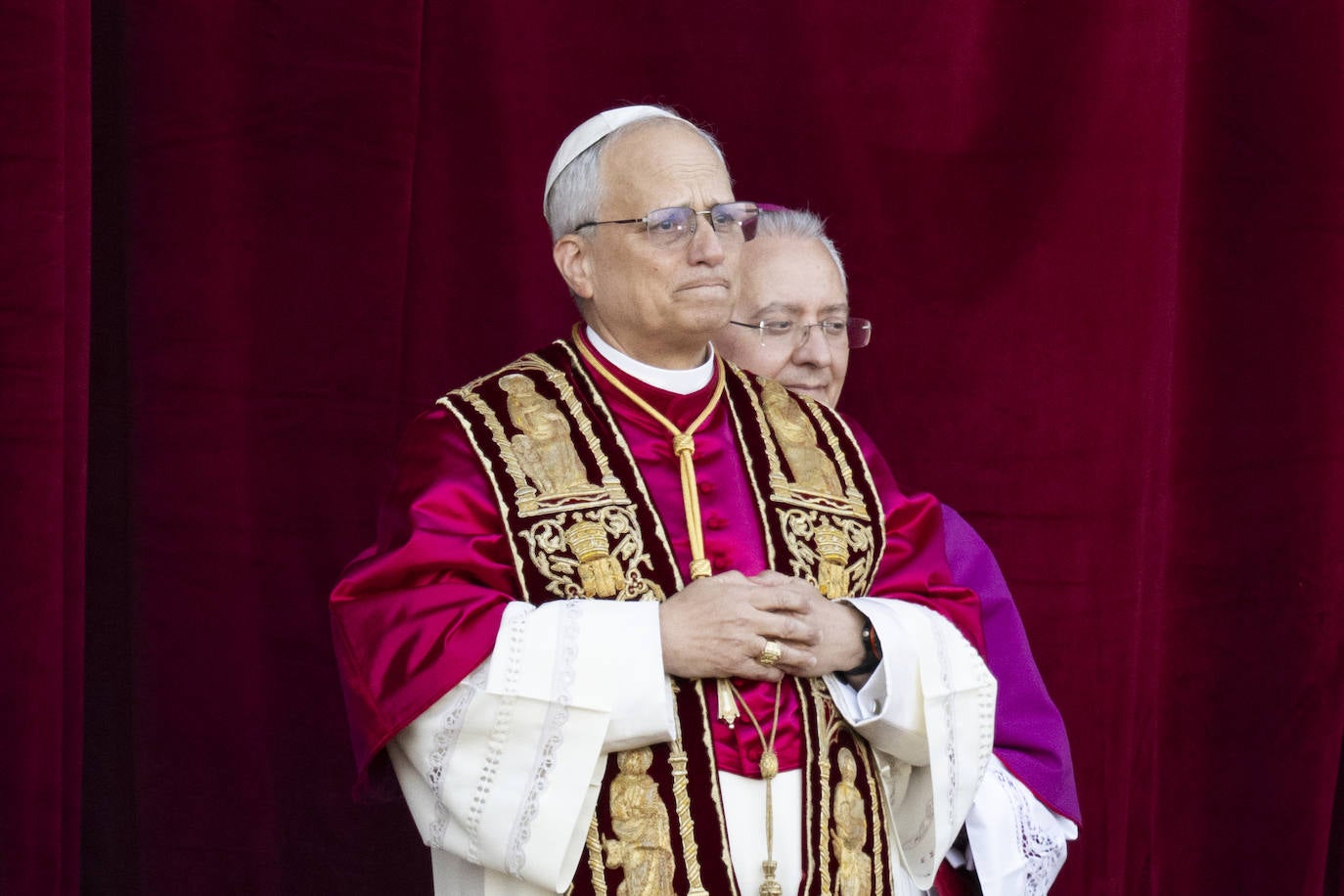 Las primeras imágenes de León XIV como papa