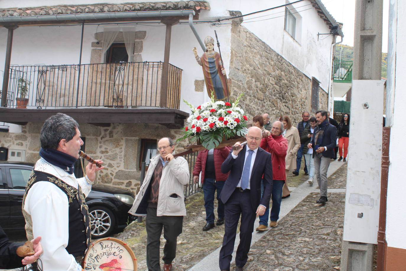 Cantagallo rinde honores a San Gregorio en un animado día de fiesta