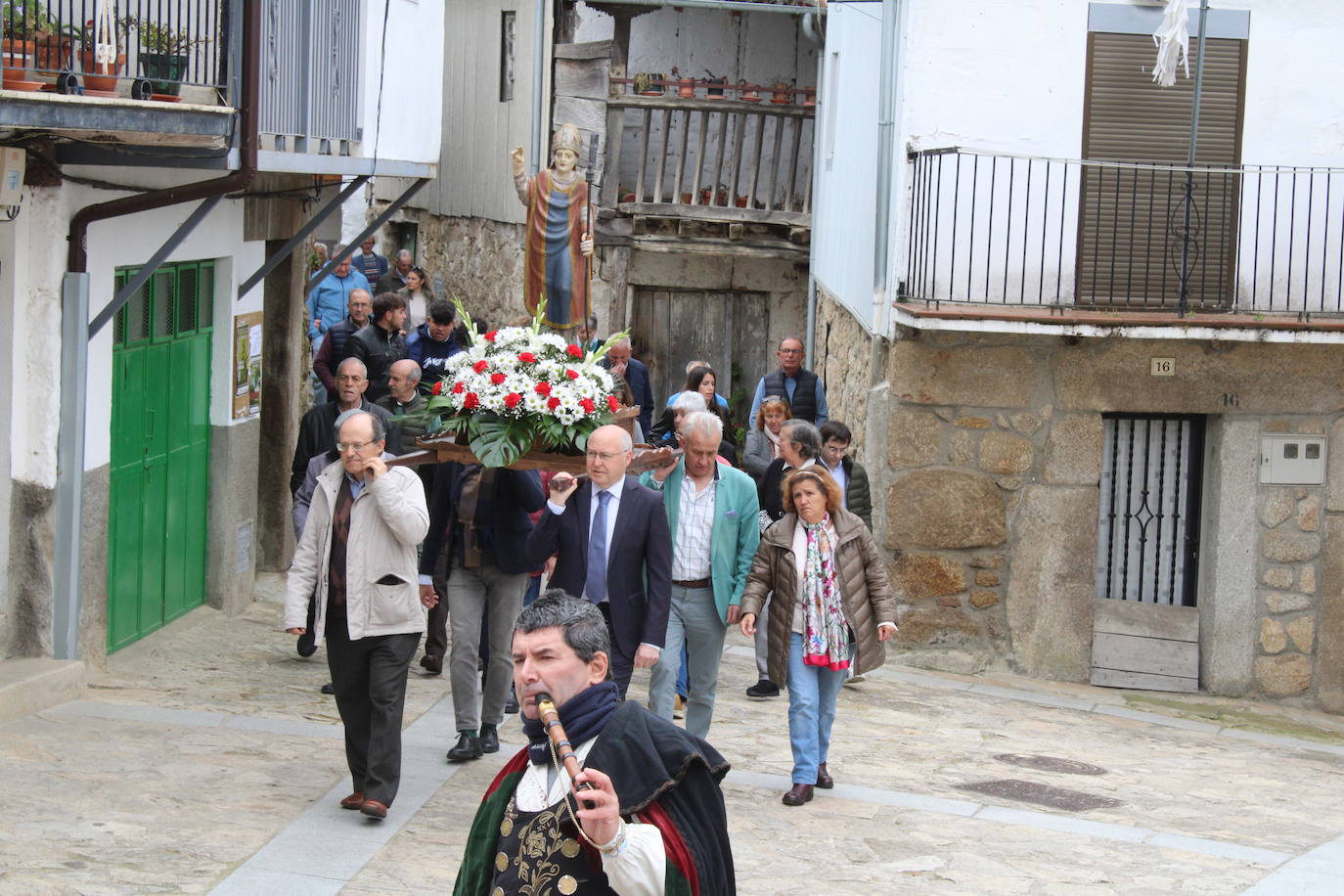 Cantagallo rinde honores a San Gregorio en un animado día de fiesta