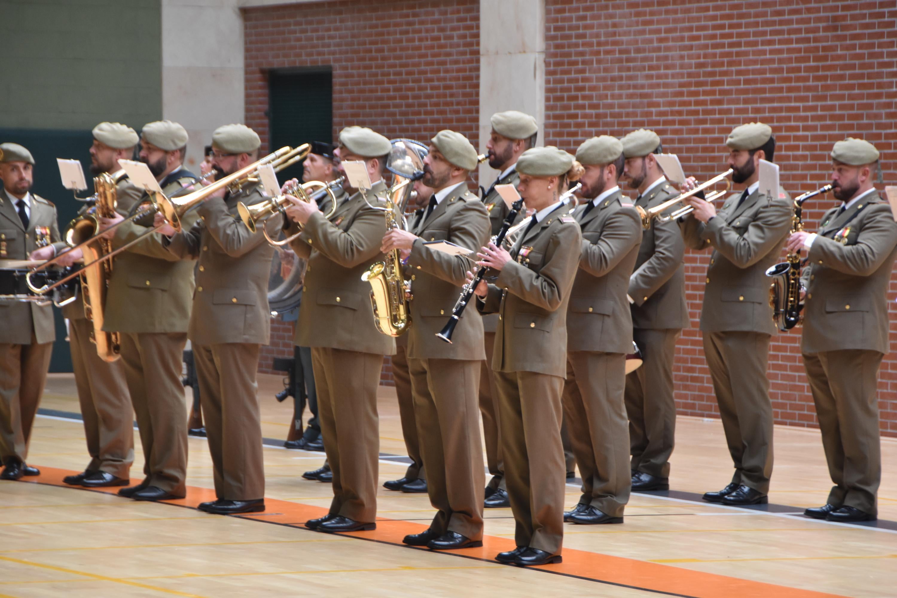 Carbajosa &#039;abraza&#039; a la Guardia Civil en su 181 aniversario