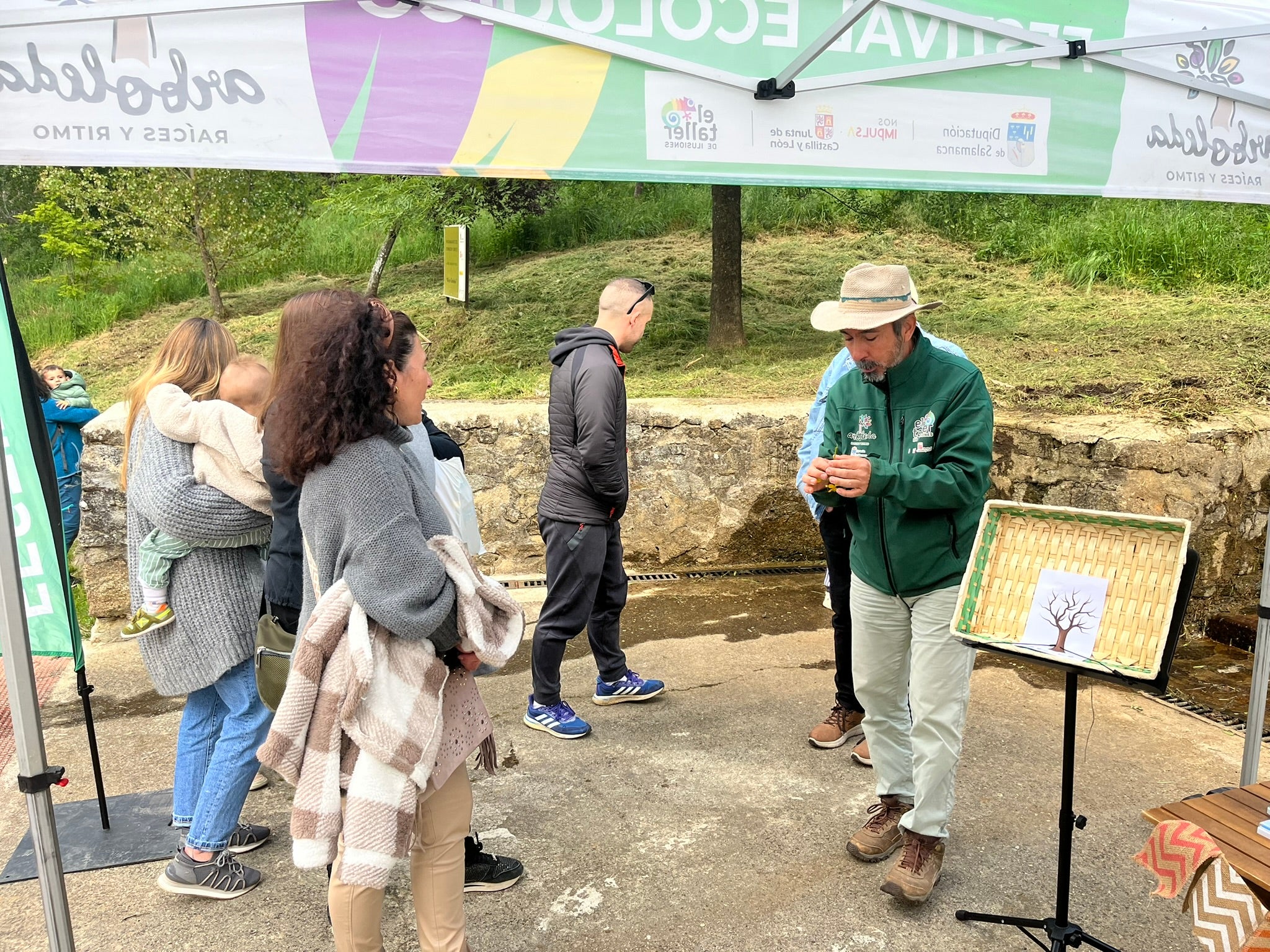 El programa Arbolar reforesta el paraje de El Regajo en Béjar