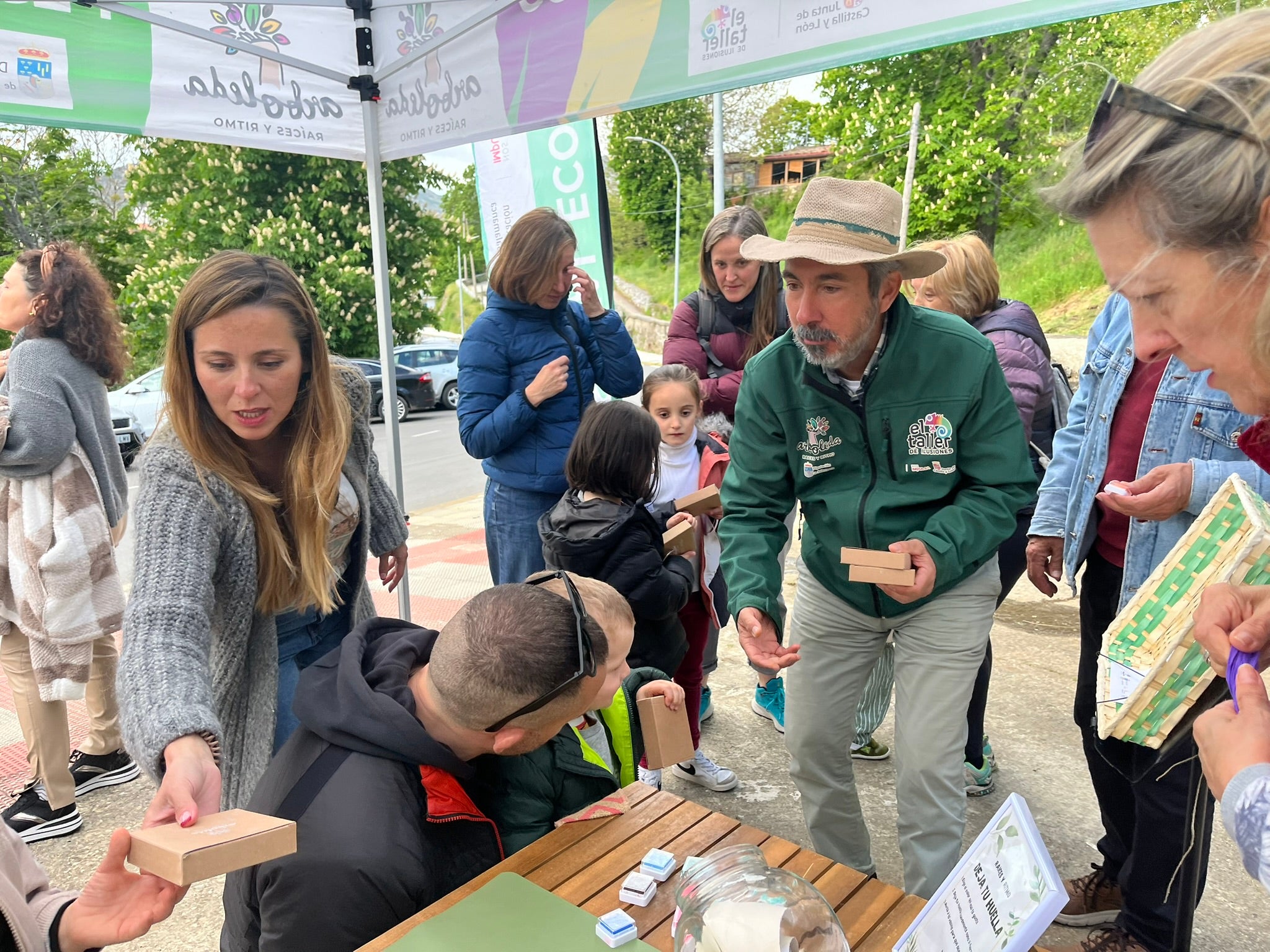 El programa Arbolar reforesta el paraje de El Regajo en Béjar