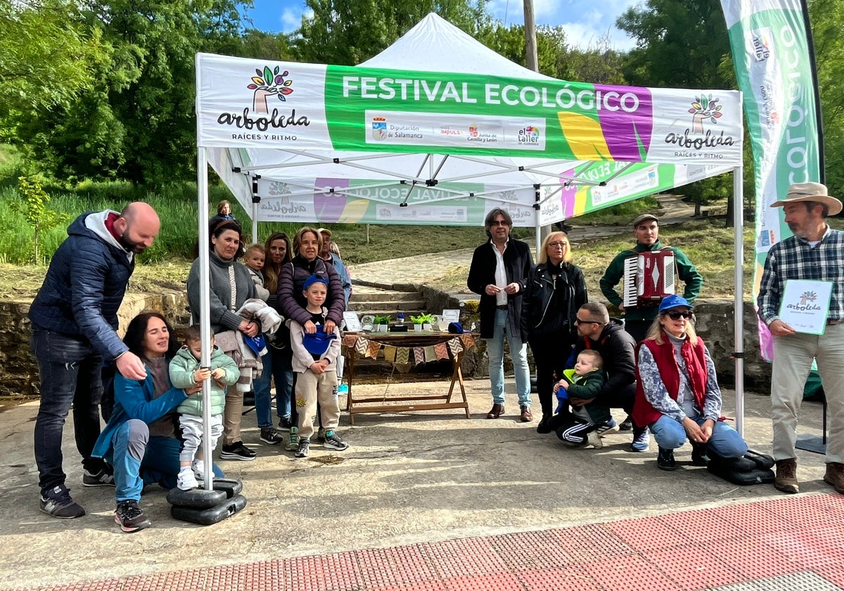 El programa Arbolar reforesta el paraje de El Regajo en Béjar