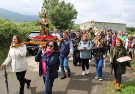 Llegada de las dos imÁgenes al paraje de La Fresneda para celebrar la romería