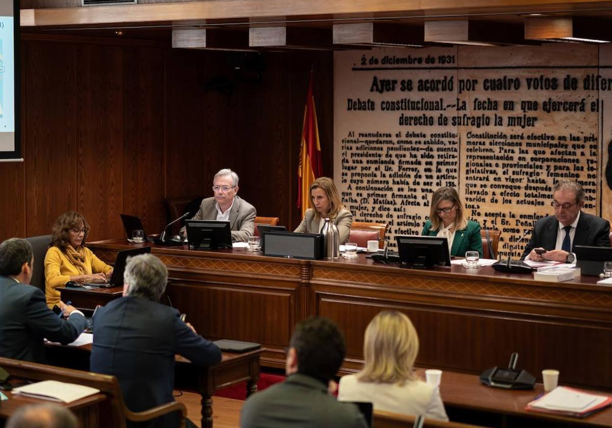 El PP ralentiza la comisión de investigación de la dana en el Senado mientras algunos sectores temen que les perjudique