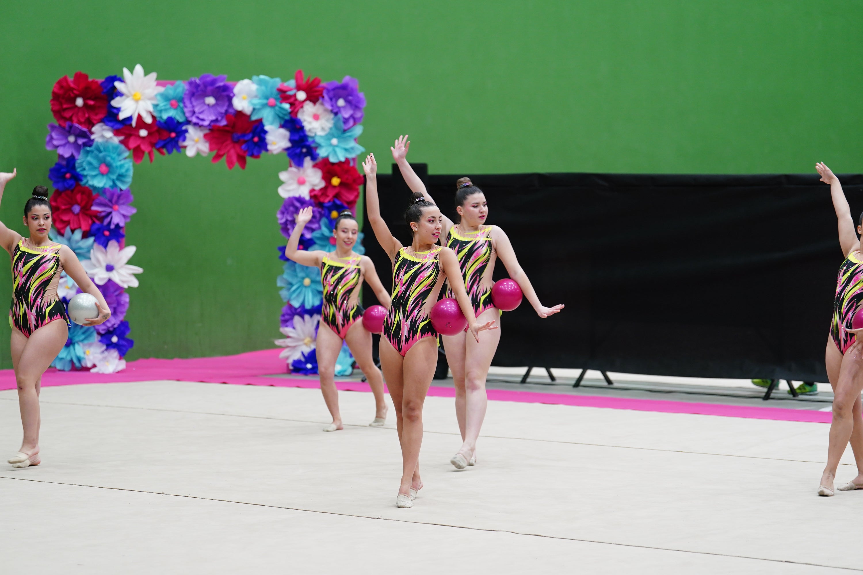 Las goteras marcan el primer día de gimnasia en Salamanca