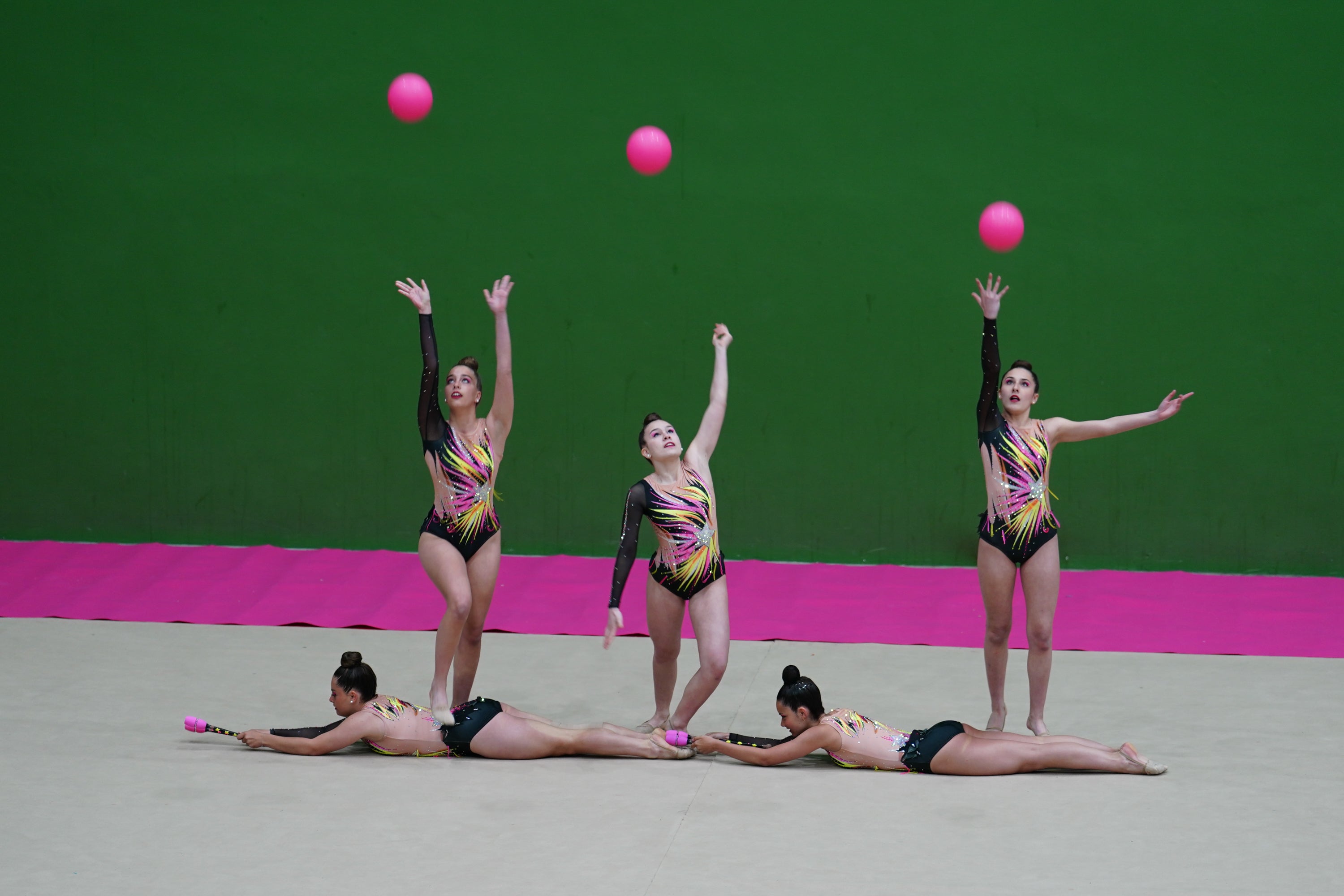 Las goteras marcan el primer día de gimnasia en Salamanca