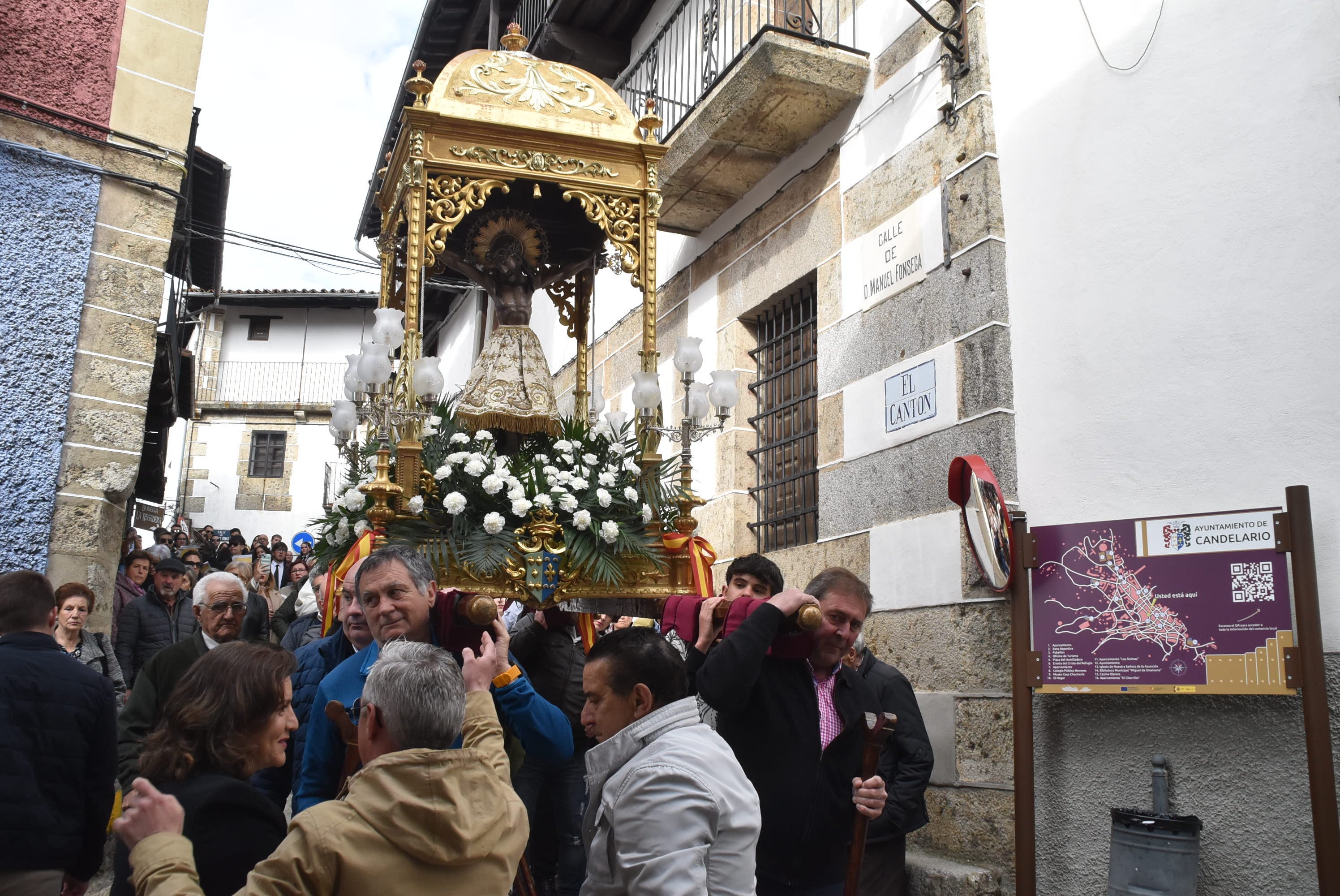 El Cristo del Refugio hace historia en Candelario