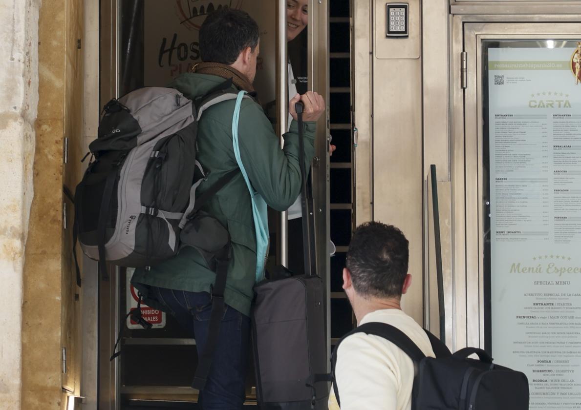 Frenazo al turismo en pisos: La capital reduce en un 26% los alojamientos en seis meses