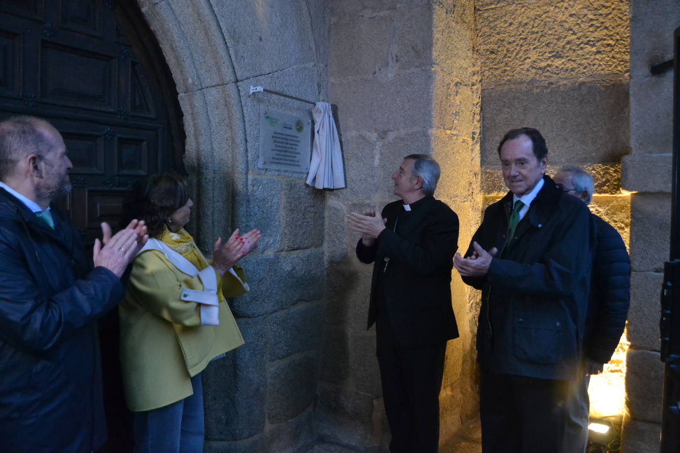 La iglesia de Villavieja estrena su nueva iluminación con la última tecnología de luces LED