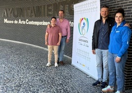 El edil de Deportes, Jorge Valiente; el alcalde de Santa Marta, David Mingo; el secretario general de la Federación de Deporte Adaptado de Castilla y León, David Fernández; y la técnico de la Federación, Eva Iglesias.