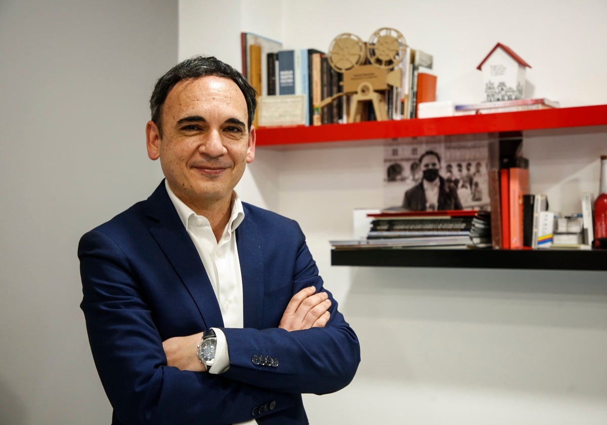 La Tertulia Cofrade Pasión reconoce al periodista Paco Gómez