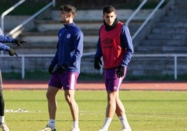 Ares y Óscar Lorenzo, en un entrenamiento en Las Pistas.
