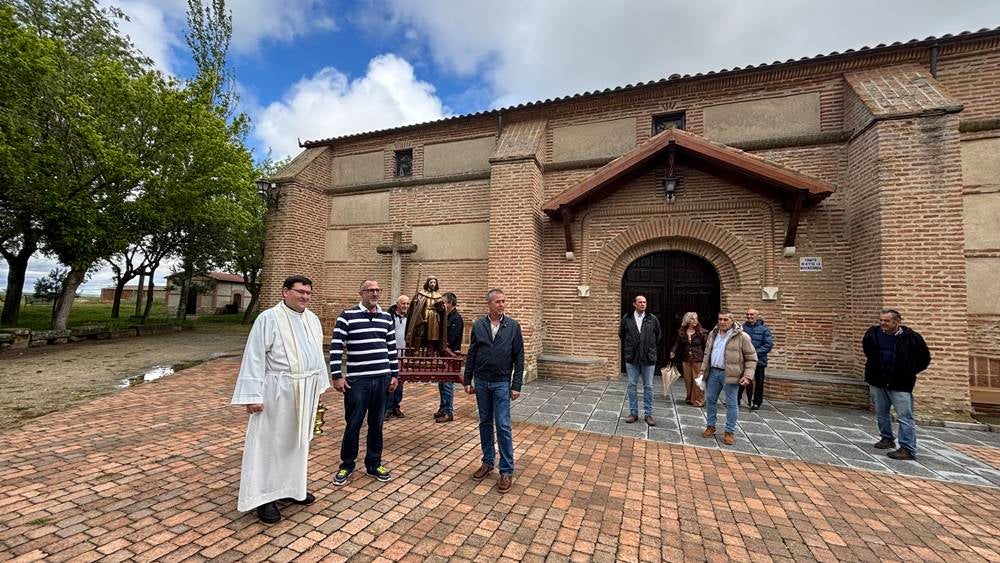 Procesión con San Isidro en Cantalapiedra
