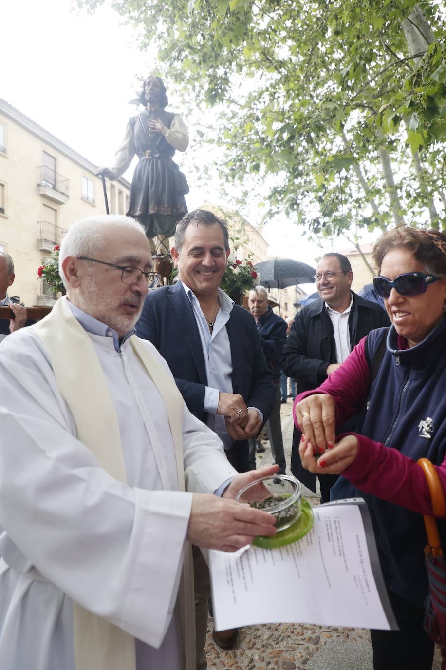 Hasta a San Isidro le sobró lluvia