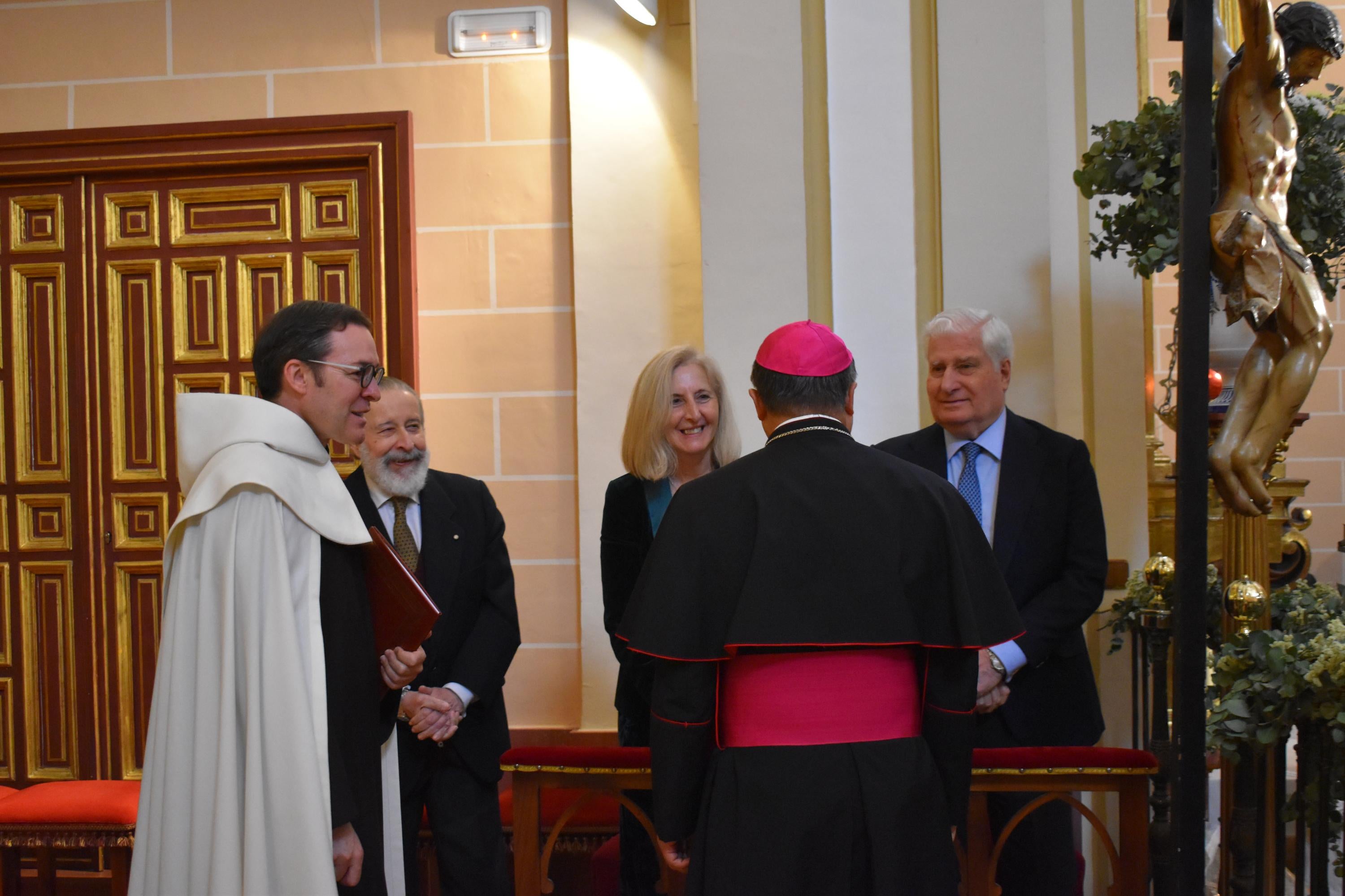 El nuncio del papa honra a Santa Teresa en Alba de Tormes: «No habría podido faltar a esta gran ocasión»