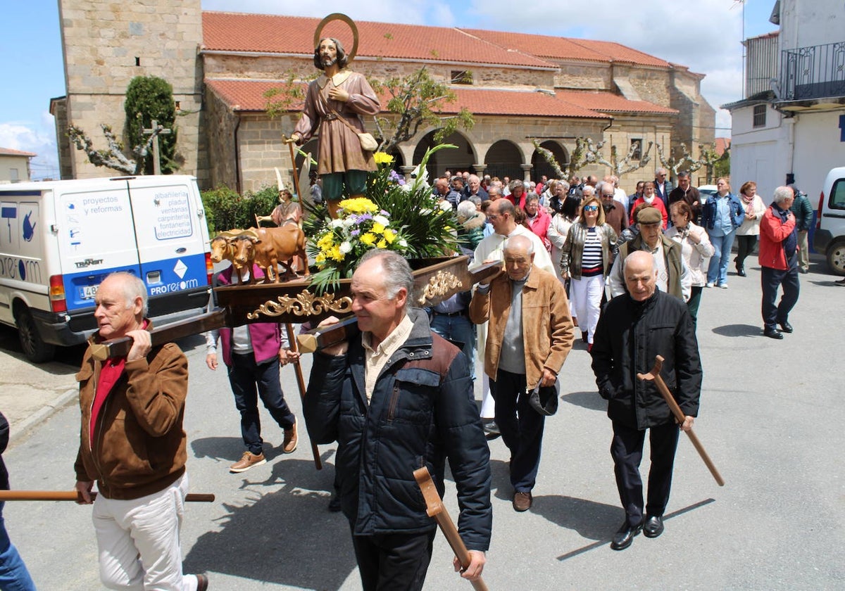 Día de fiesta en Cespedosa de Tormes para honrar a San Isidro
