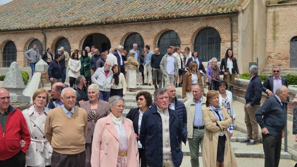 Honores y jotas a San Isidro en Aldeaseca