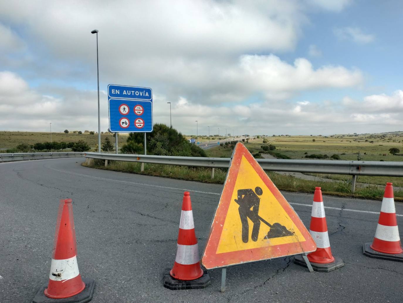 Corte inesperado en la A-66 a la altura de Guijuelo