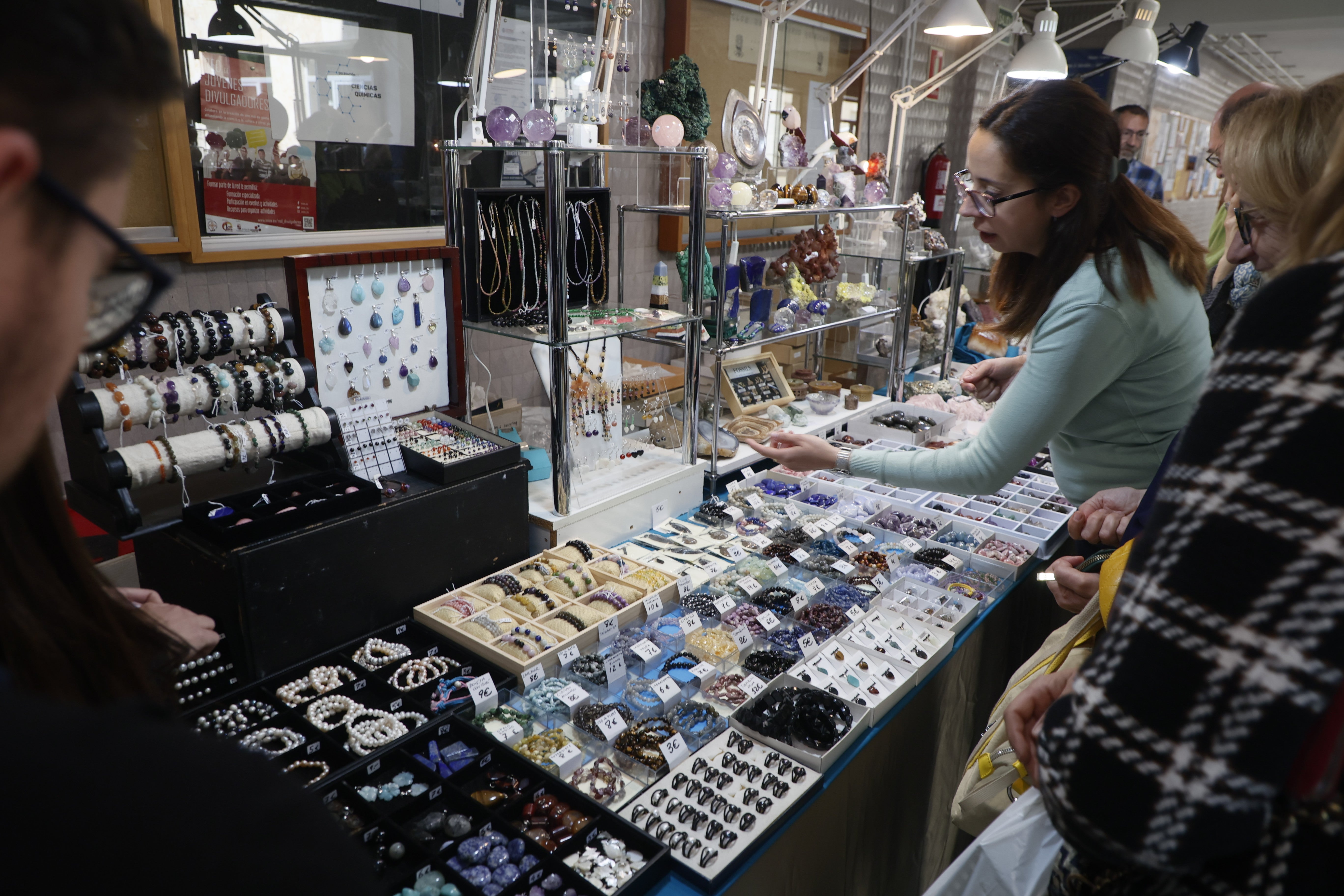 Feria de los Minerales de la USAL: &quot;Ahora miro el mundo con unos ojos muy distintos&quot;