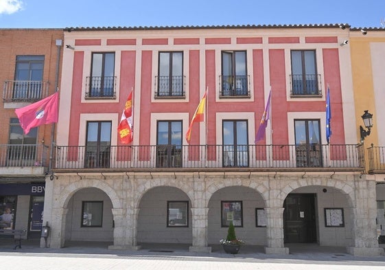 Fachada del Ayuntamiento de Peñaranda de Bracamonte.