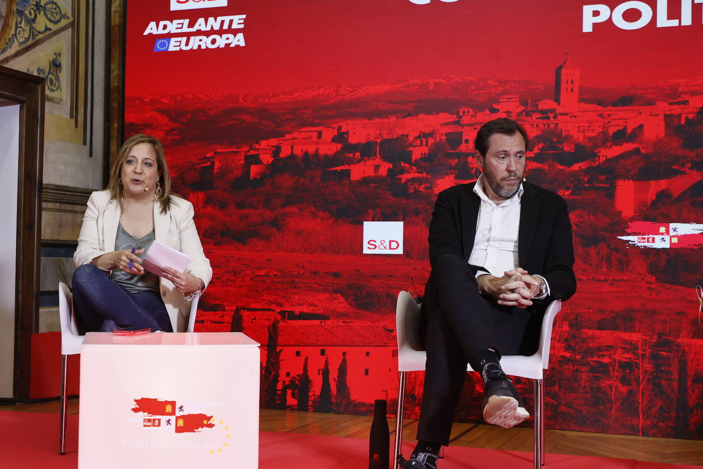 Iratxe García y Óscar Puente, en su participación en la Escuela de Gobierno celebrada en Salamanca.