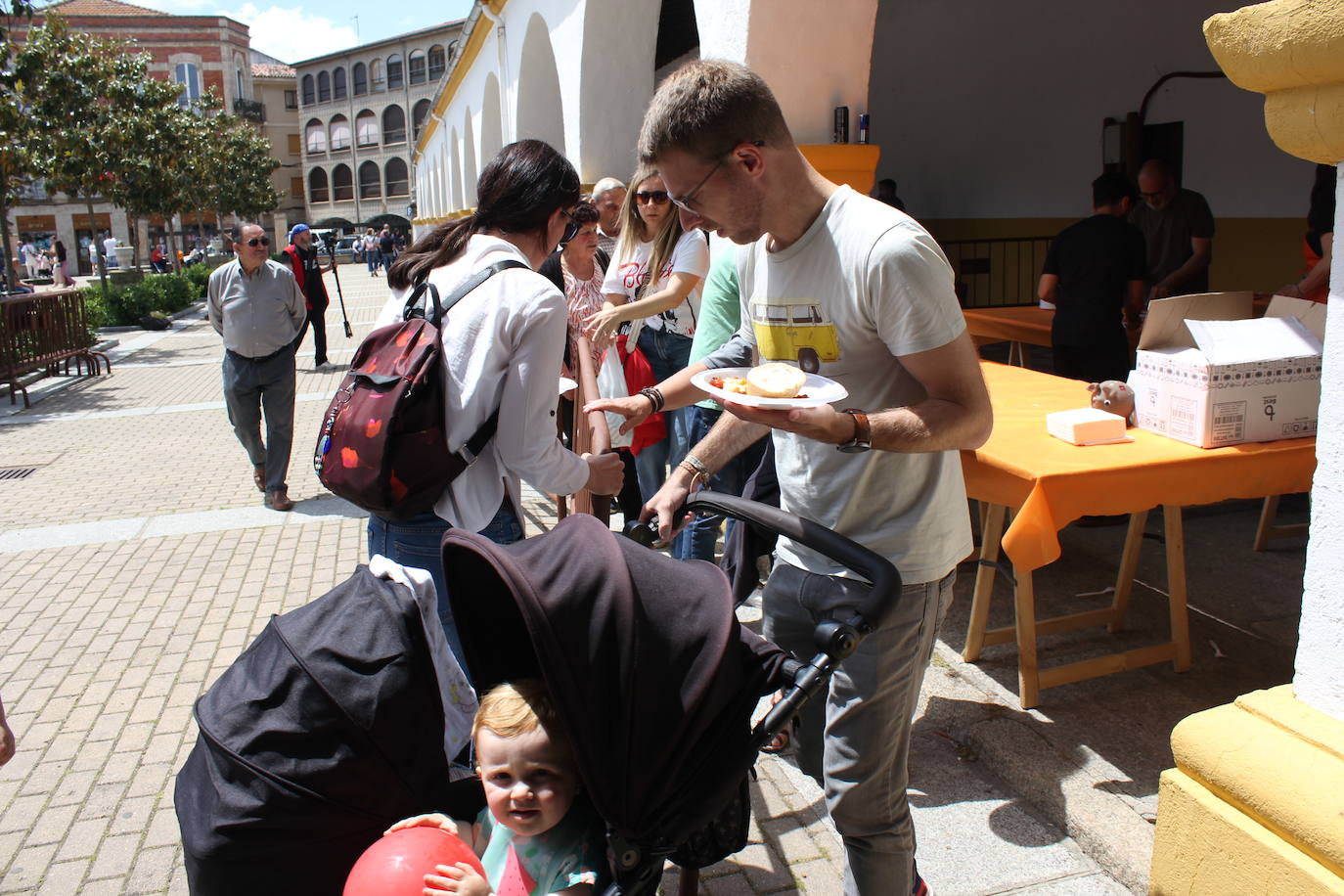Ciudad Rodrigo se viste de sabor local y ganadería en la IV Feria del Farinato