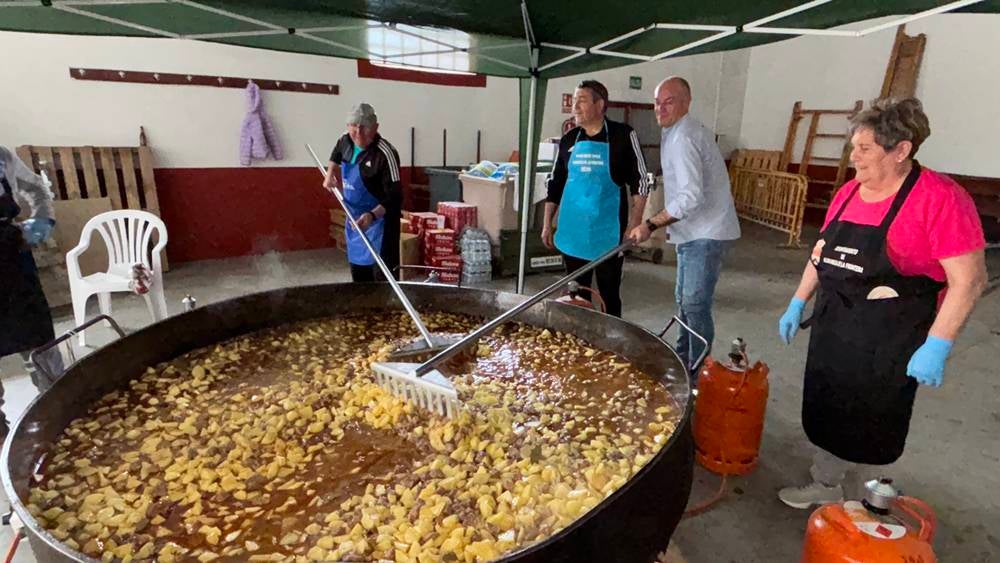 Caldereta para 400 personas en Aldeaseca con motivo de San Isidro