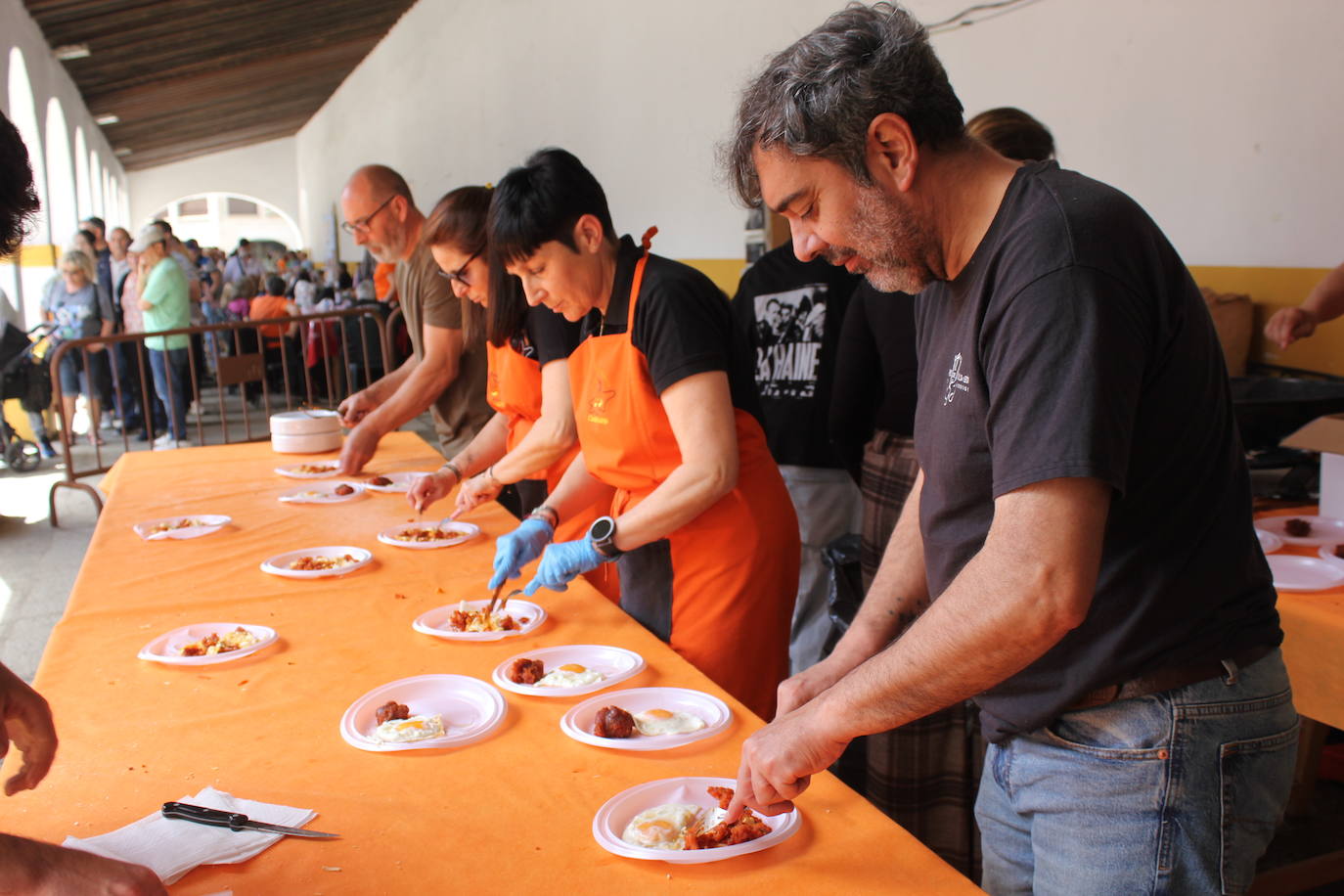 Ciudad Rodrigo se viste de sabor local y ganadería en la IV Feria del Farinato
