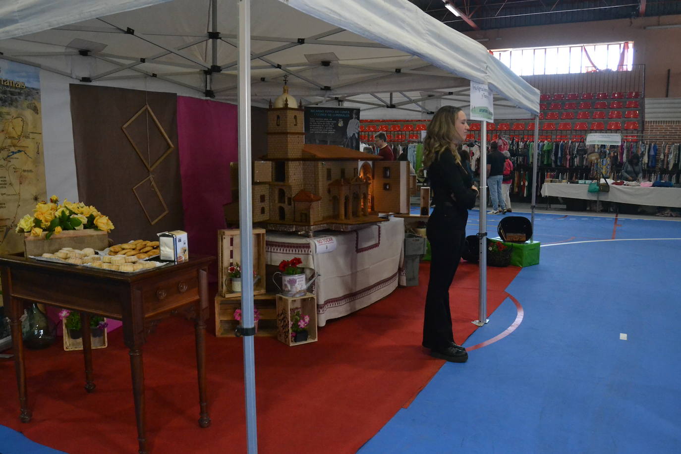 Lumbrales exhibe sus productos locales