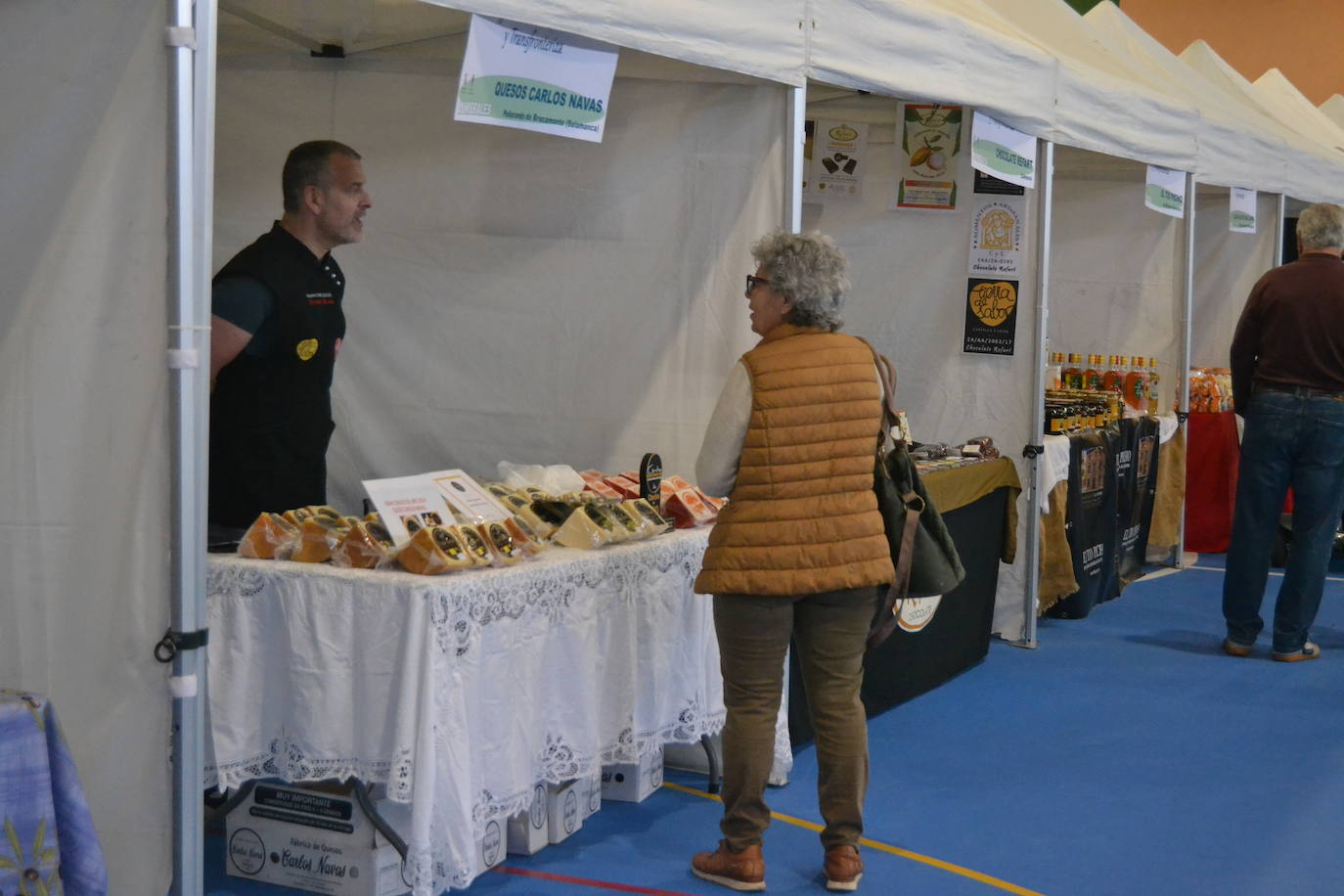 Lumbrales exhibe sus productos locales